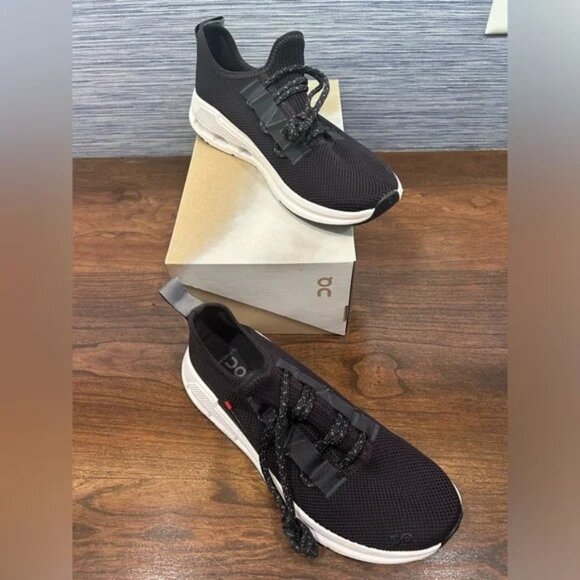 NWT On Cloud Cloudeasy women’s running sneaker black size 8 - Picture 1 of 2